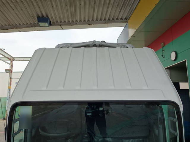 いすゞエルフ幌ウイング小型（2t・3t）[写真28]