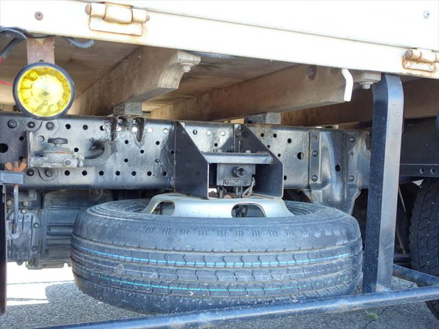 いすゞエルフ幌ウイング小型（2t・3t）[写真05]