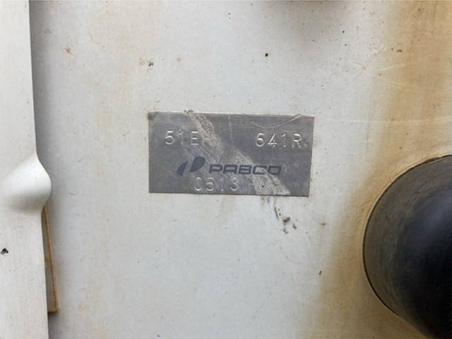 三菱ふそうキャンター平ボディ小型（2t・3t）[写真12]