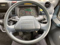 三菱ふそうキャンター平ボディ小型（2t・3t）[写真25]