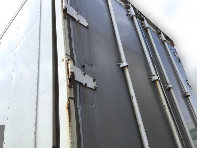 いすゞギガ冷蔵冷凍ウイング大型（10t）[写真06]