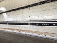 いすゞギガ冷蔵冷凍ウイング大型（10t）[写真08]