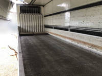 いすゞギガ冷蔵冷凍ウイング大型（10t）[写真09]