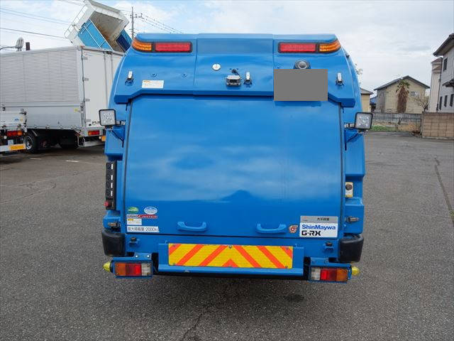 三菱ふそうキャンターパッカー車（塵芥車）小型（2t・3t）[写真12]