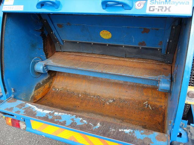 三菱ふそうキャンターパッカー車（塵芥車）小型（2t・3t）[写真15]