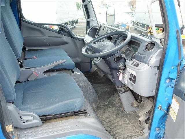 三菱ふそうキャンターパッカー車（塵芥車）小型（2t・3t）[写真20]