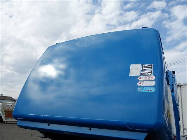 三菱ふそうキャンターパッカー車（塵芥車）小型（2t・3t）[写真33]