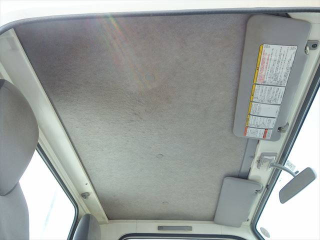 いすゞエルフ平ボディ小型（2t・3t）[写真18]