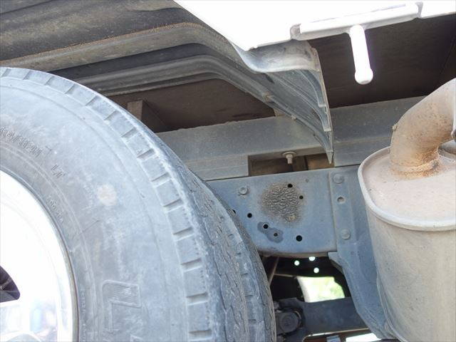 いすゞエルフ平ボディ小型（2t・3t）[写真08]