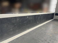 日産アトラス平ボディ小型（2t・3t）[写真11]