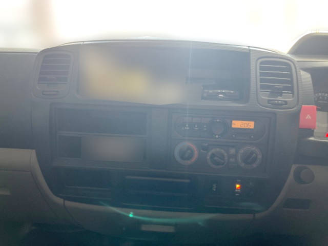 日産アトラス平ボディ小型（2t・3t）[写真24]