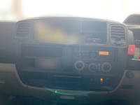 日産アトラス平ボディ小型（2t・3t）[写真24]