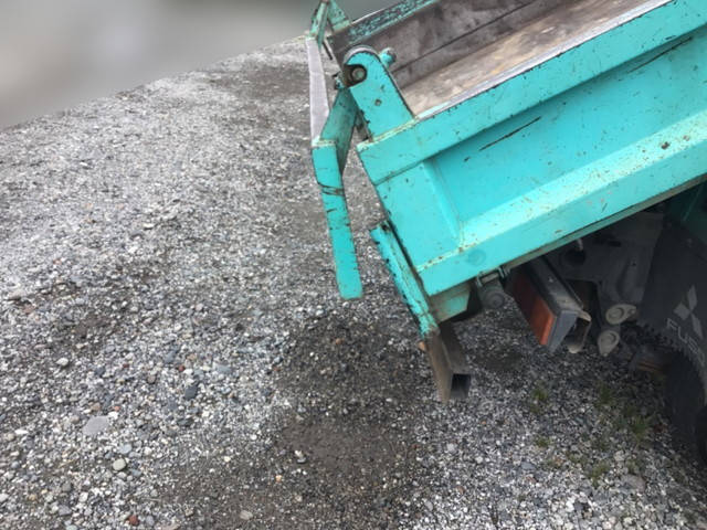 三菱ふそうキャンターダンプ小型（2t・3t）[写真11]