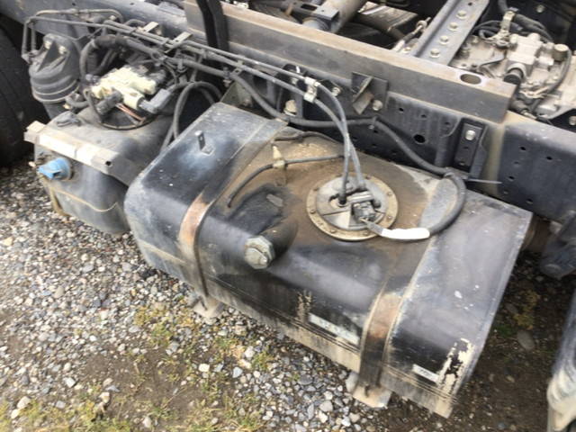 三菱ふそうキャンターダンプ小型（2t・3t）[写真19]