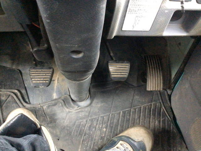 三菱ふそうキャンターダンプ小型（2t・3t）[写真29]