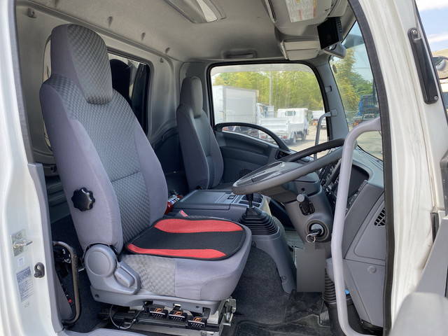 いすゞフォワード冷凍車（冷蔵車）増トン（6t・8t）[写真29]