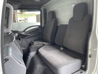 いすゞエルフ冷凍車（冷蔵車）小型（2t・3t）[写真28]