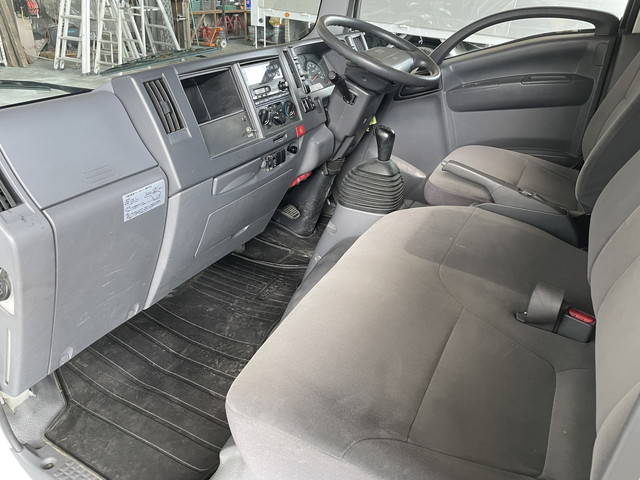 いすゞエルフ冷凍車（冷蔵車）小型（2t・3t）[写真30]