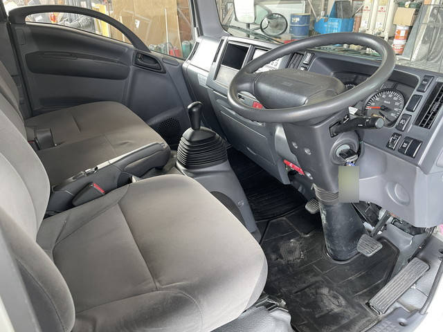 いすゞエルフ冷凍車（冷蔵車）小型（2t・3t）[写真31]