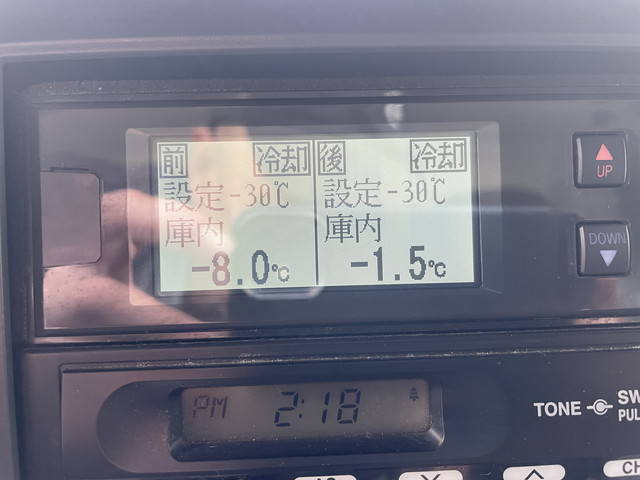 いすゞエルフ冷凍車（冷蔵車）小型（2t・3t）[写真36]