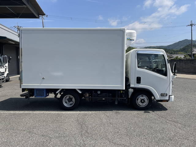 いすゞエルフ冷凍車（冷蔵車）小型（2t・3t）[写真07]
