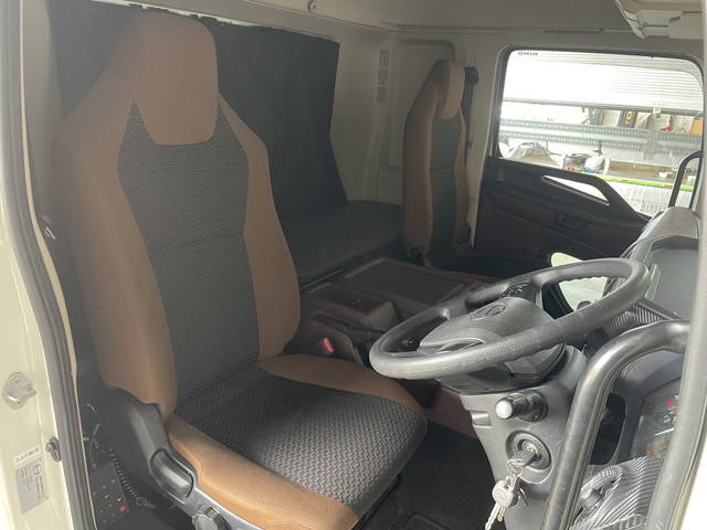 日野レンジャー冷凍車（冷蔵車）中型（4t）[写真28]