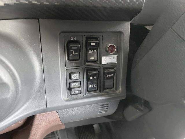 日野レンジャー冷凍車（冷蔵車）中型（4t）[写真36]