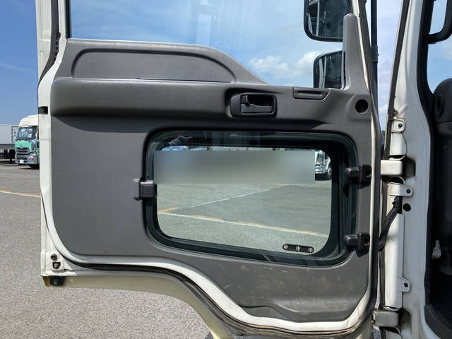 いすゞフォワードセーフティローダー増トン（6t・8t）[写真19]