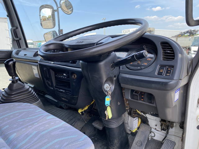 いすゞフォワードセーフティローダー増トン（6t・8t）[写真24]