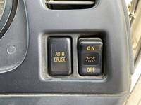 いすゞフォワードセーフティローダー増トン（6t・8t）[写真31]