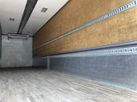 いすゞギガ冷蔵冷凍ウイング大型（10t）[写真13]