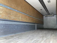 いすゞギガ冷蔵冷凍ウイング大型（10t）[写真14]