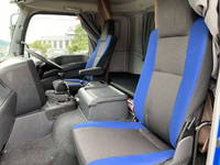 いすゞギガ冷蔵冷凍ウイング大型（10t）[写真29]