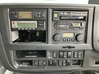 いすゞギガ冷蔵冷凍ウイング大型（10t）[写真36]