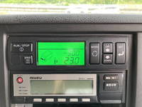 いすゞギガ冷蔵冷凍ウイング大型（10t）[写真37]