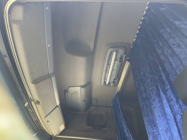 日野プロフィアトレーラーヘッド（トラクターヘッド）大型（10t）[写真26]