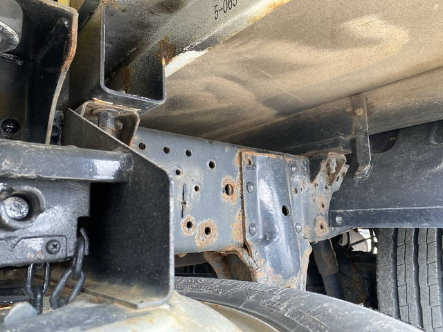 いすゞエルフダブルキャブ（Wキャブ）小型（2t・3t）[写真20]