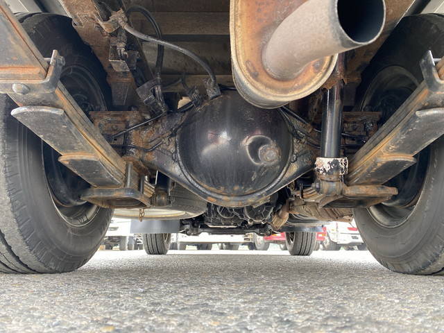 いすゞエルフダブルキャブ（Wキャブ）小型（2t・3t）[写真21]