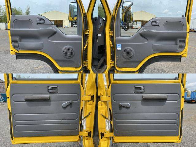 いすゞエルフダブルキャブ（Wキャブ）小型（2t・3t）[写真23]