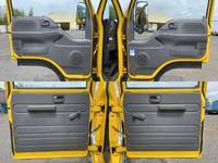 いすゞエルフダブルキャブ（Wキャブ）小型（2t・3t）[写真23]