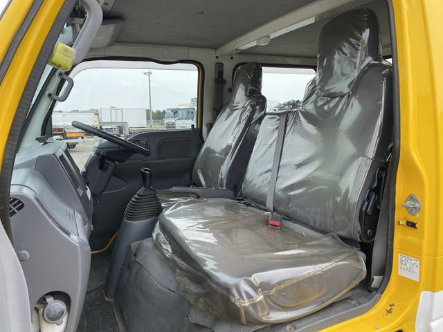 いすゞエルフダブルキャブ（Wキャブ）小型（2t・3t）[写真25]