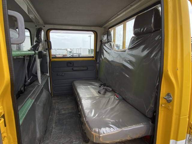 いすゞエルフダブルキャブ（Wキャブ）小型（2t・3t）[写真29]