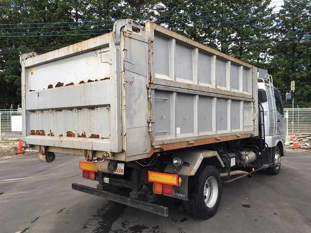 三菱ふそうファイターアームロール中型（4t）[写真02]