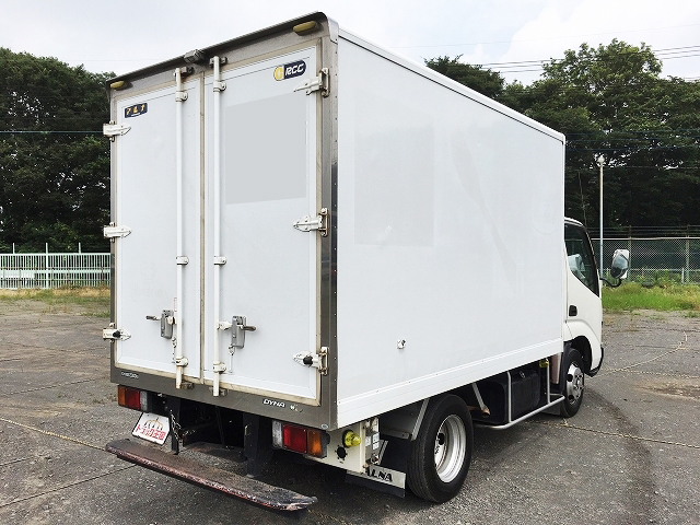 トヨタダイナ冷凍車（冷蔵車）小型（2t・3t）[写真02]