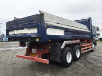 いすゞギガダンプ大型（10t）[写真02]