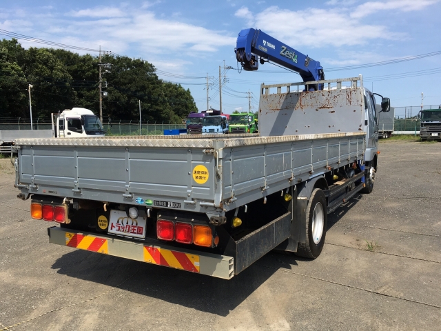 三菱ふそうファイタークレーン3段増トン（6t・8t）[写真02]