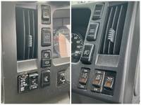 いすゞフォワード冷凍車（冷蔵車）中型（4t）[写真34]