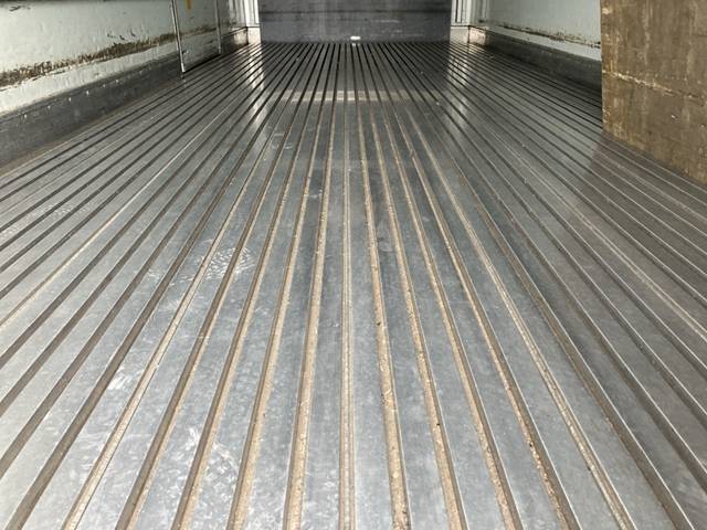 いすゞフォワード冷凍車（冷蔵車）中型（4t）[写真09]