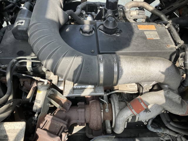 UDトラックスクオンアルミブロック大型（10t）[写真20]