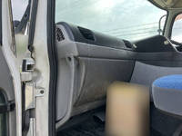 UDトラックスクオンアルミブロック大型（10t）[写真24]